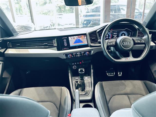 A1スポーツバック35 TFSI Sライン
