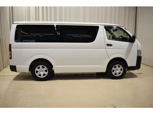 ハイエースバン2.8 DX ロング ディーゼル 4WD