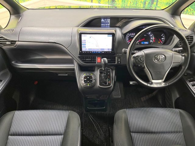 ヴォクシー2.0 ZS 煌