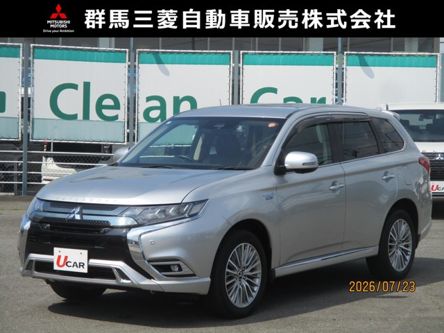 アウトランダーPHEV2.4 G プラスパッケージ 4WD