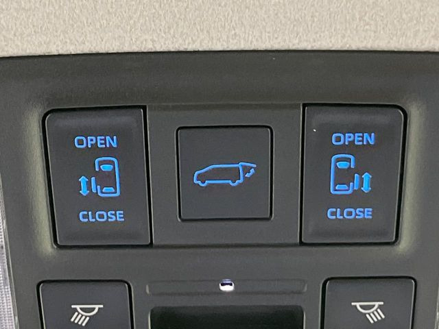ノア1.8 ハイブリッド Z