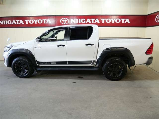 ハイラックス2.4 Z ブラック ラリー エディション ディーゼル 4WD