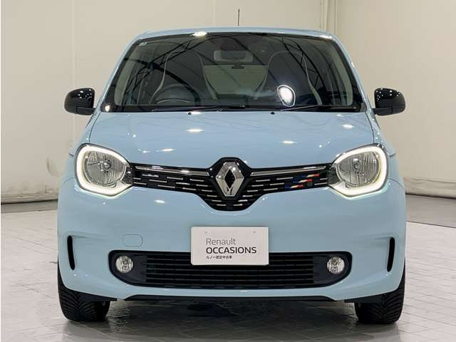 トゥインゴインテンス