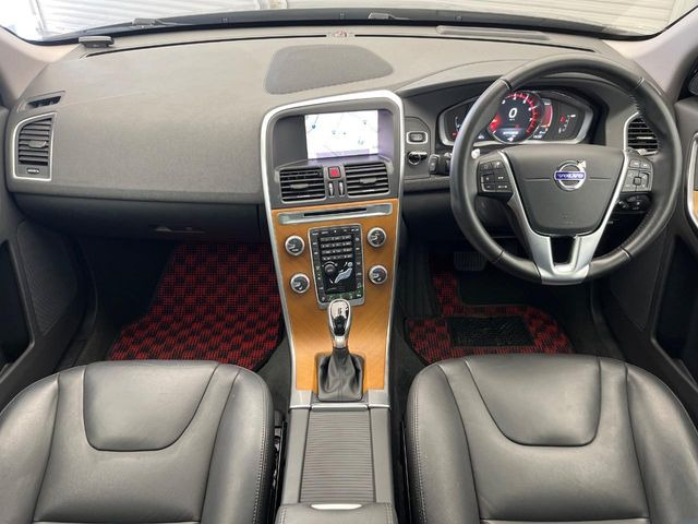 XC60T5 AWD クラシック 4WD