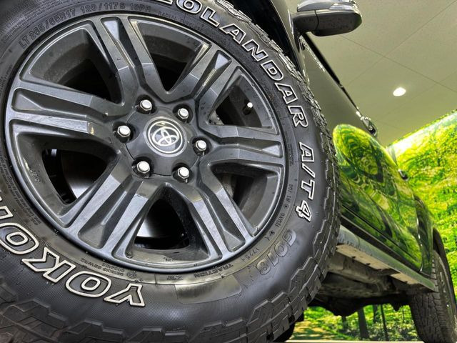 �y����17�C���`�A���~�z�C�[���z�O�ςɃ}�b�`���������A���~�z�C�[���𑕒����Ă���܂��B�e��ЊO�A���~�z�C�[����A�X�^�b�h���X�^�C�����戵�����Ă���܂��B���񂲑��k����������