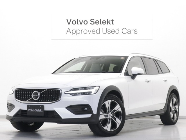 V60クロスカントリープラス B5 AWD 4WD