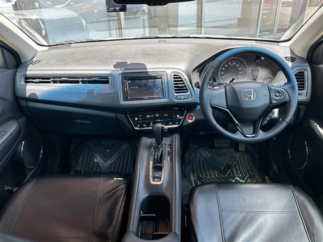 ヴェゼル1.5 X ホンダセンシング 4WD