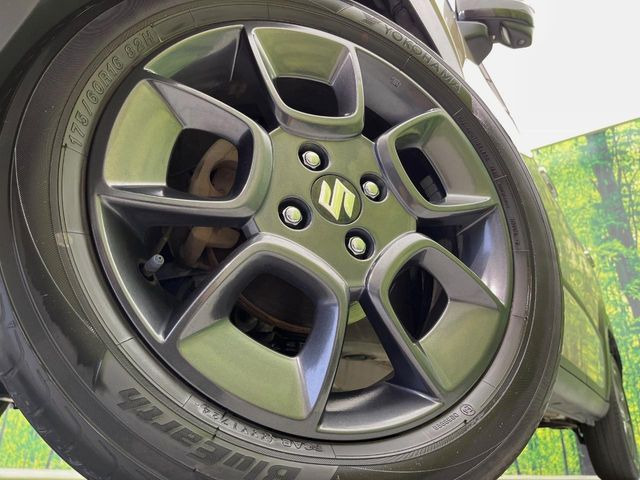 �y����16�C���`�A���~�z�C�[���z�O�ςɃ}�b�`���������A���~�z�C�[���𑕒����Ă���܂��B�e��ЊO�A���~�z�C�[����A�X�^�b�h���X�^�C�����戵�����Ă���܂��B���񂲑��k����������