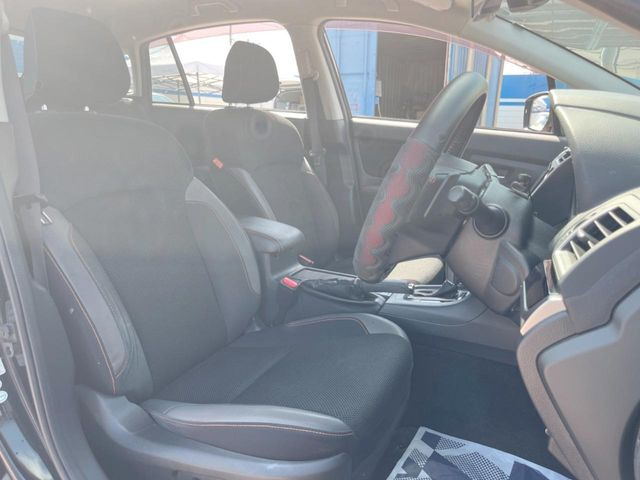 ドライバーによって運転しやすいポジションは異なり、あの車はどうなのか不安なこともありますよね。気になるお車は店頭で乗り込んでご確認いただけます♪