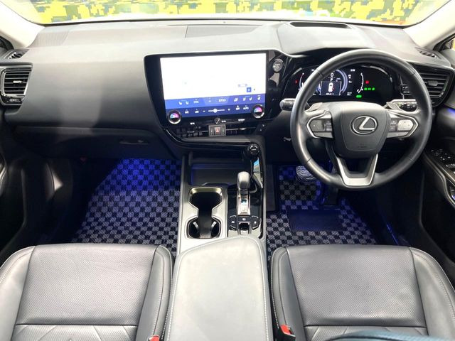 NX350h バージョンL