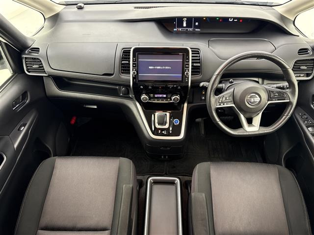 セレナ1.2 e-POWER ハイウェイスターV