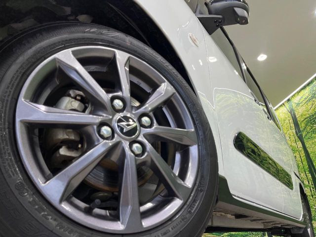 �y����14�C���`�A���~�z�C�[���z�O�ςɃ}�b�`���������A���~�z�C�[���𑕒����Ă���܂��B�e��ЊO�A���~�z�C�[����A�X�^�b�h���X�^�C�����戵�����Ă���܂��B���񂲑��k����������