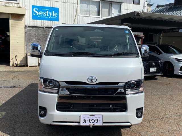 ハイエースバン