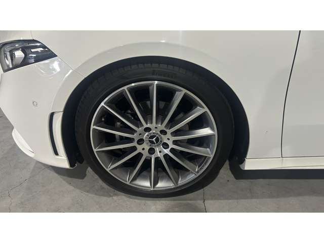AクラスセダンA180 スタイル AMGライン