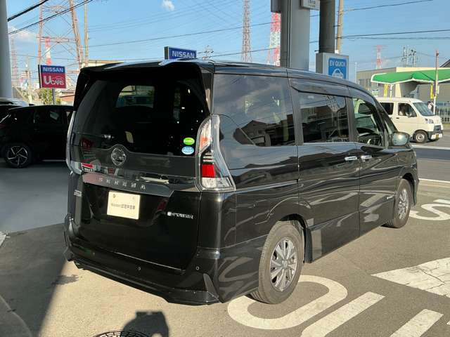 セレナ1.2 e-POWER ハイウェイスターV