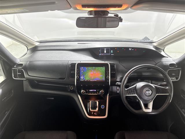 セレナ1.2 e-POWER ハイウェイスターV