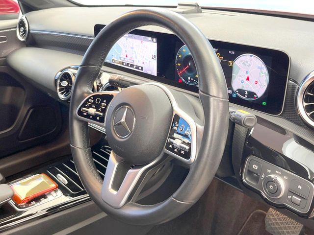 ���n���h�����̃X�������Ȃ��A���ꂢ�ȏ�Ԃ��ێ����Ă���܂��B�e�X�C�b�`���̓�����m�F�ς݂ł��B