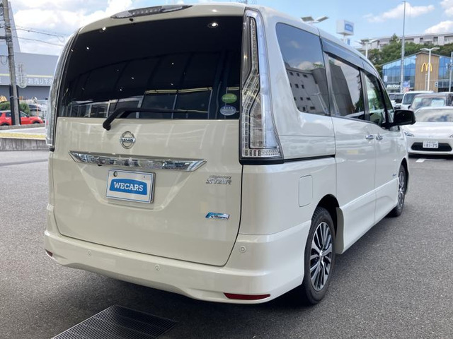 セレナ2.0 ハイウェイスター Vセレクション+Safety II S-HYBRID