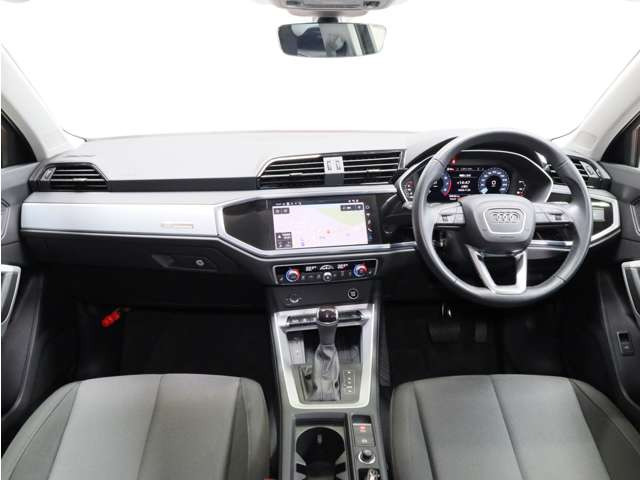 Q335 TFSI アドバンスド