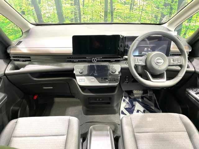 セレナ1.4 e-POWER ハイウェイスターV