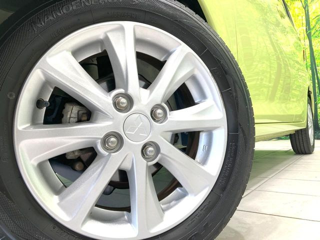 �y����14�C���`�A���~�z�C�[���z�O�ςɃ}�b�`���������A���~�z�C�[���𑕒����Ă���܂��B�e��ЊO�A���~�z�C�[����A�X�^�b�h���X�^�C�����戵�����Ă���܂��B���񂲑��k����������