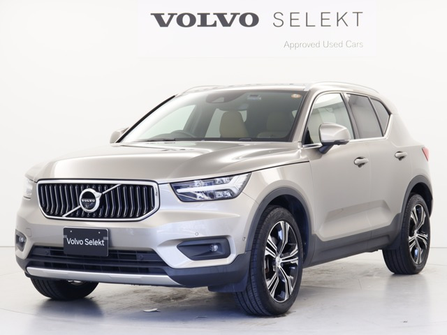 XC40B4 AWD インスクリプション 4WD