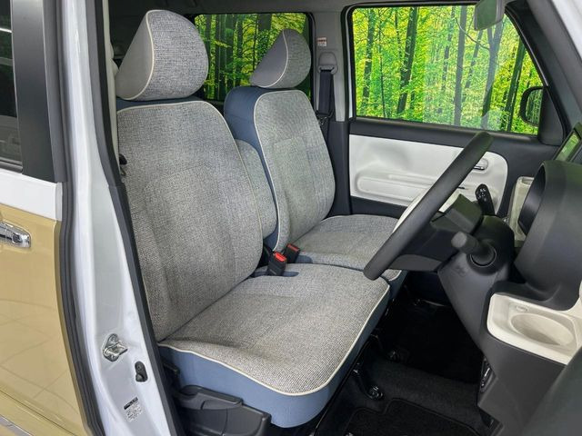 運転席シート廻りは使用感も少なく、良好な状態となっています。丁寧に使われていたことがよくわかりますね。