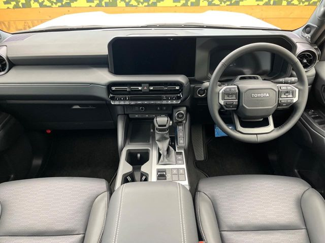 ランドクルーザー2502.8 VX ディーゼル 4WD