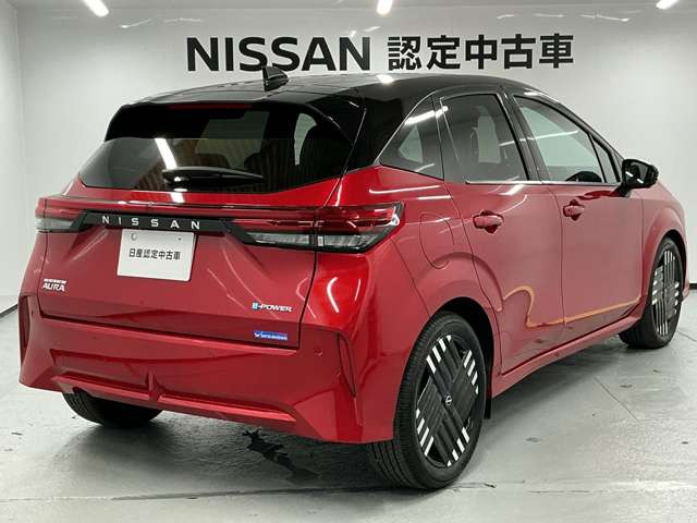 ノートオーラ1.2 G レザーエディション