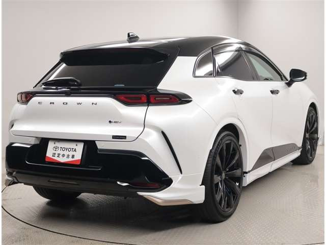 クラウンスポーツ2.5 Z E-Four 4WD