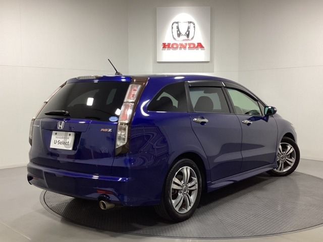 ストリーム1.8 RSZ