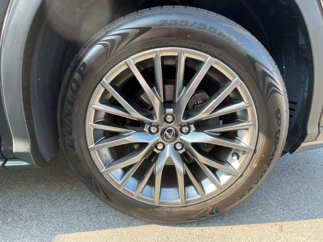 �y����20�C���`�A���~�z�C�[���z�O�ςɃ}�b�`���������A���~�z�C�[���𑕒����Ă���܂��B�e��ЊO�A���~�z�C�[����A�X�^�b�h���X�^�C�����戵�����Ă���܂��B���񂲑��k����������