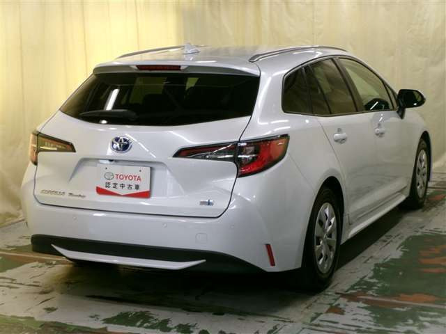 カローラツーリング1.8 ハイブリッド G E-Four 4WD