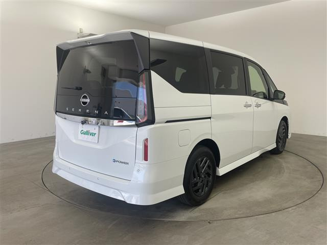 セレナ1.4 e-POWER ハイウェイスターV