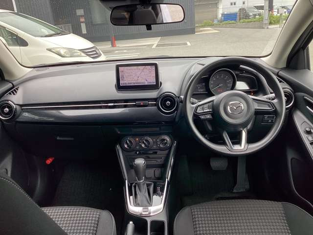 デミオ1.3 13S