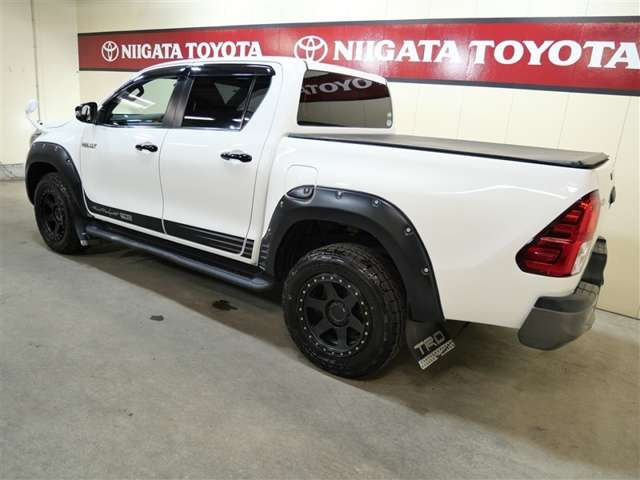 ハイラックス2.4 Z ブラック ラリー エディション ディーゼル 4WD