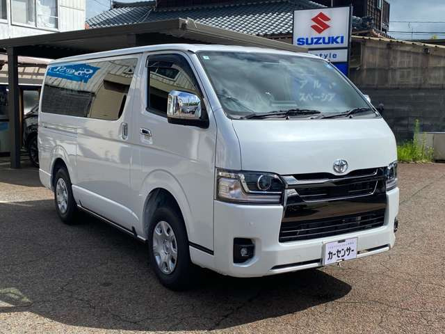 ハイエースバン
