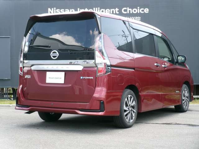 セレナ1.2 e-POWER ハイウェイスターV