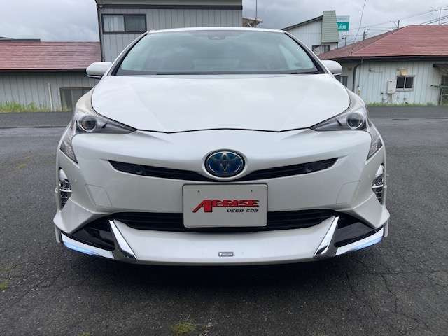 プリウス1.8 A ツーリングセレクション E-Four 4WD
