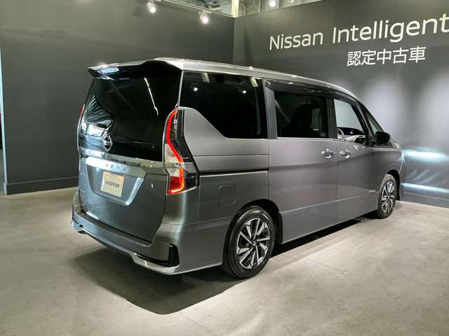 セレナ2.0 ハイウェイスターV