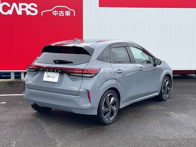 ノートオーラ1.2 G FOUR レザーエディション 4WD