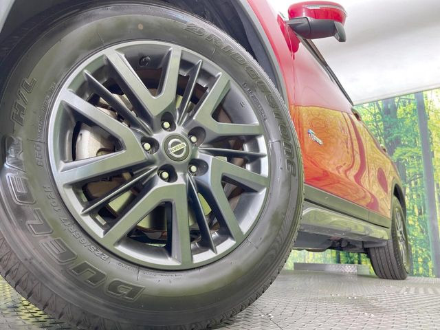 �y�����A���~�z�C�[���z�O�ςɃ}�b�`���������A���~�z�C�[���𑕒����Ă���܂��B�e��ЊO�A���~�z�C�[����A�X�^�b�h���X�^�C�����戵�����Ă���܂��B���񂲑��k����������