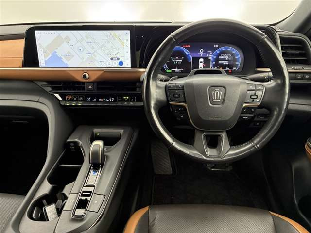 クラウンクロスオーバー2.4 RS アドバンスト E-Four advanced 4WD
