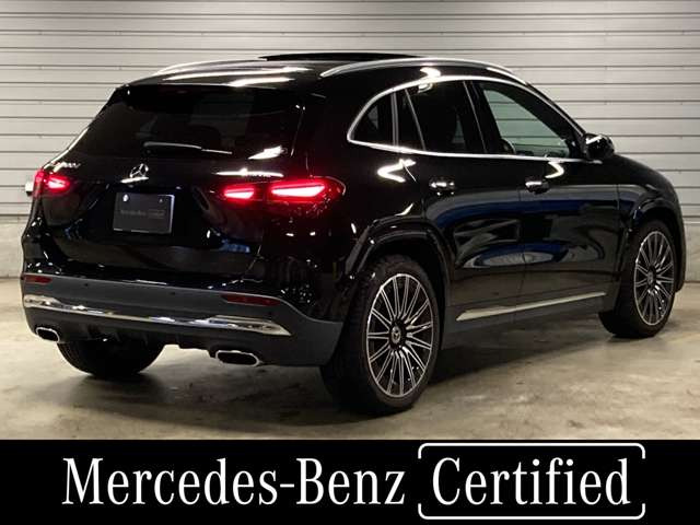 GLAクラスGLA200d 4マチック AMGラインパッケージ 4WD