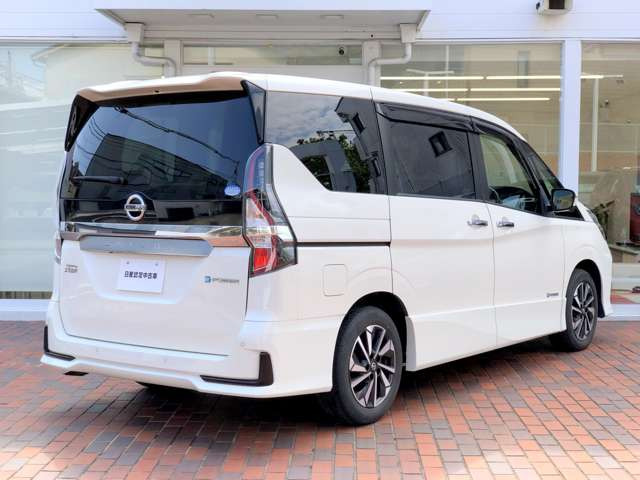セレナ1.2 e-POWER ハイウェイスターV