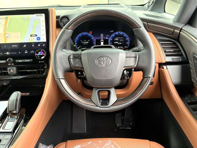 ヴェルファイアハイブリッド 2.5 Z プレミア E-Four 4WD