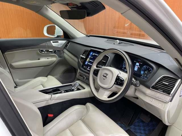 XC90B6 AWD インスクリプション 4WD