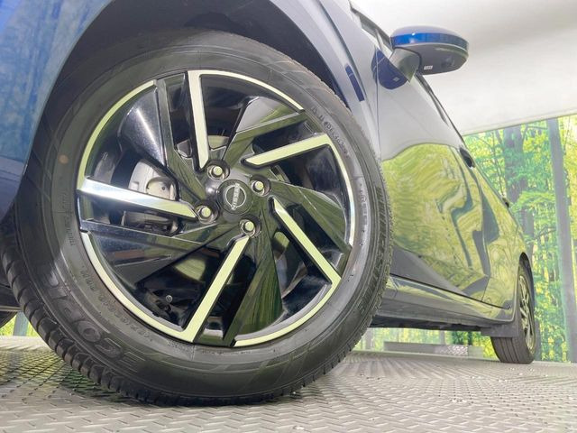 �y�����A���~�z�C�[���z�O�ςɃ}�b�`���������A���~�z�C�[���𑕒����Ă���܂��B�e��ЊO�A���~�z�C�[����A�X�^�b�h���X�^�C�����戵�����Ă���܂��B���񂲑��k����������