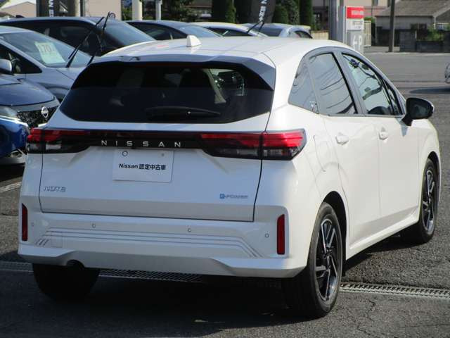 ノート1.2 X 90周年記念車