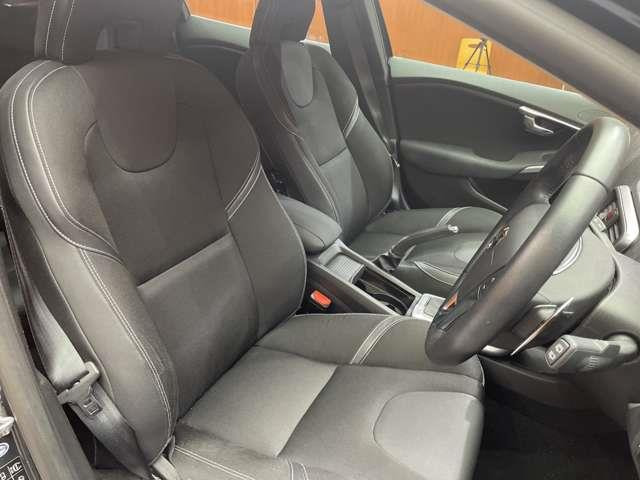 V40D4 ダイナミック エディション ディーゼル